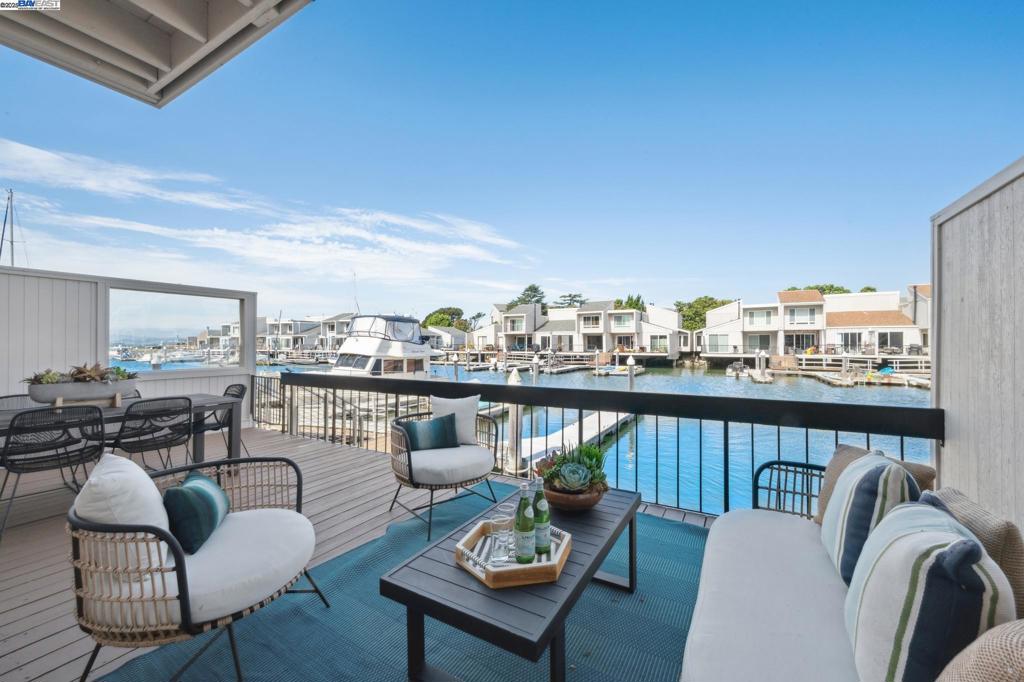 BALLENA BAY - Residential