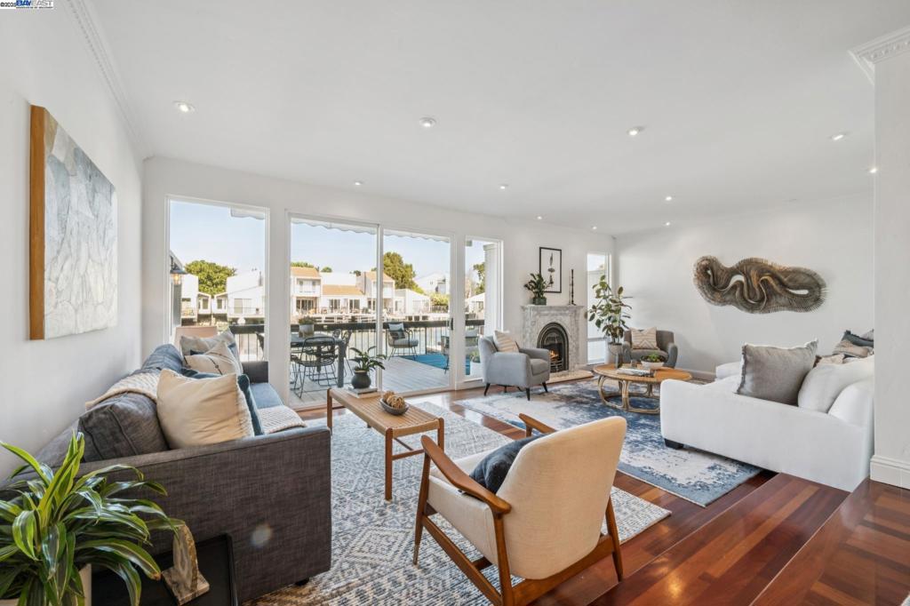 BALLENA BAY - Residential
