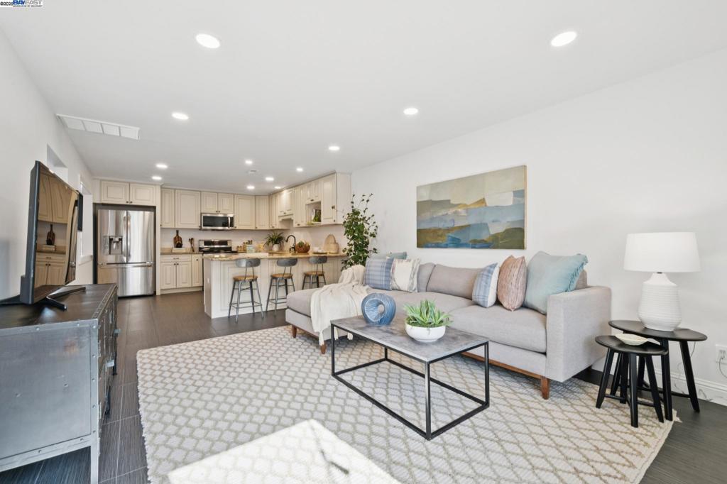 BALLENA BAY - Residential