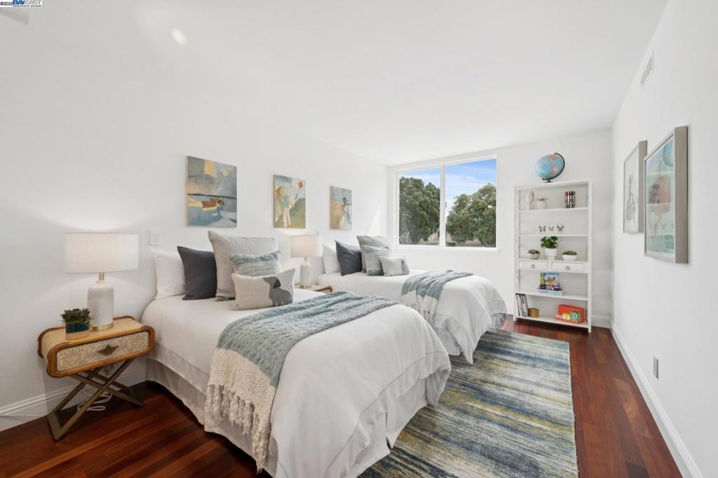 BALLENA BAY - Residential
