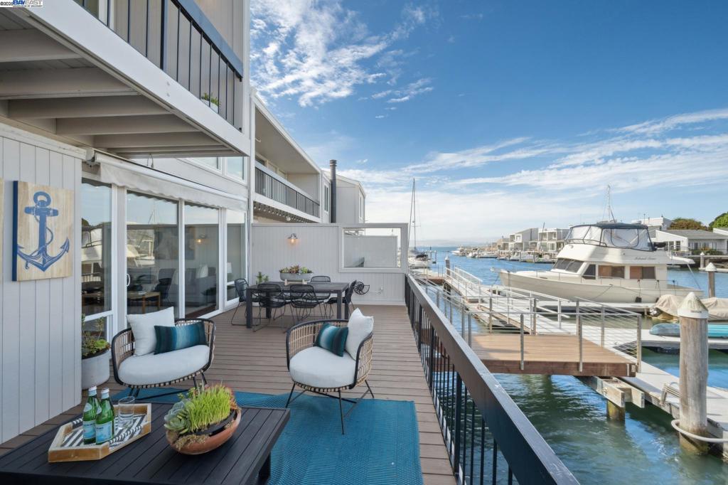 BALLENA BAY - Residential