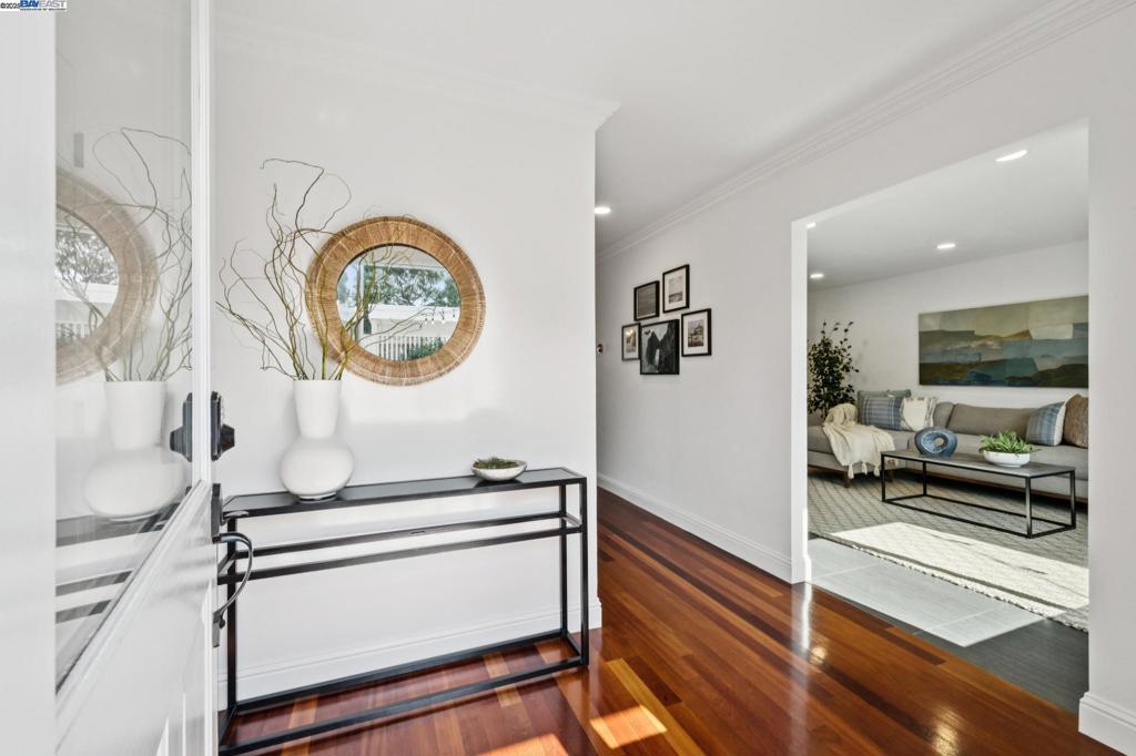 BALLENA BAY - Residential