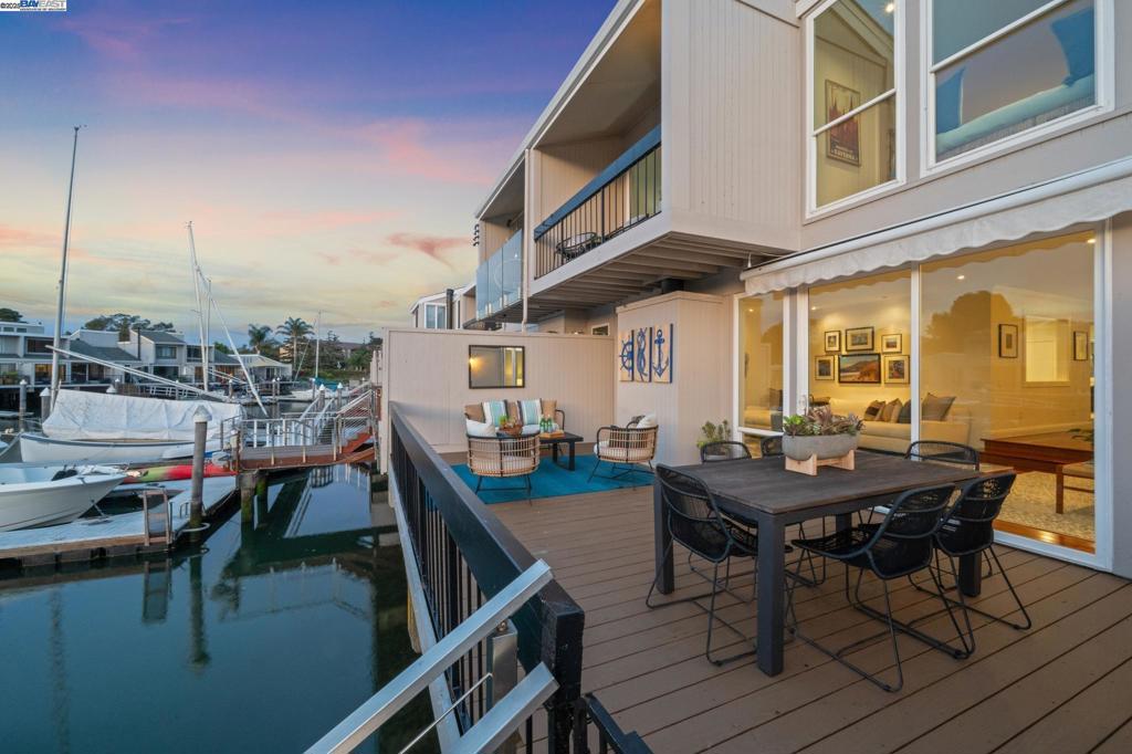 BALLENA BAY - Residential