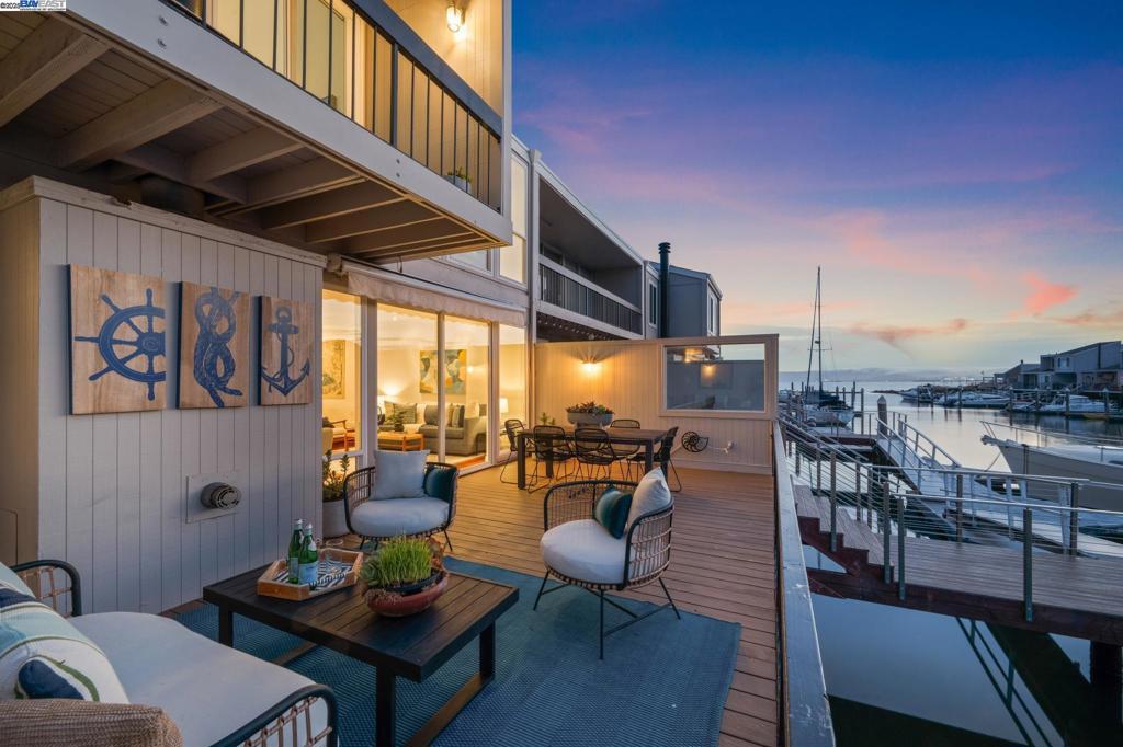 BALLENA BAY - Residential