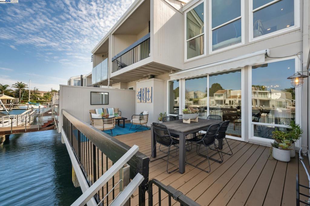 BALLENA BAY - Residential