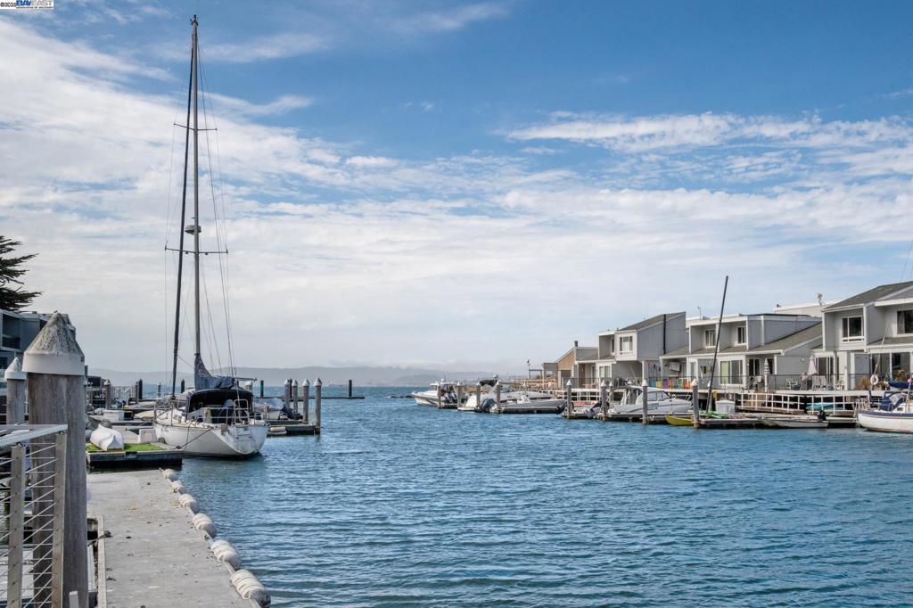 BALLENA BAY - Residential