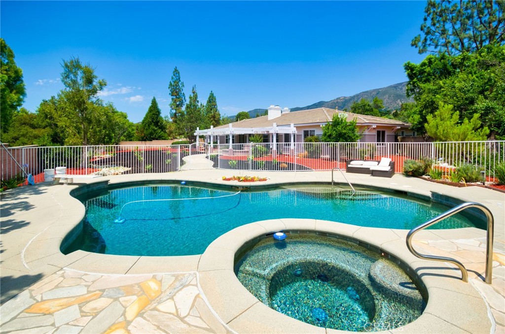 4176 New Hampshire Ave.