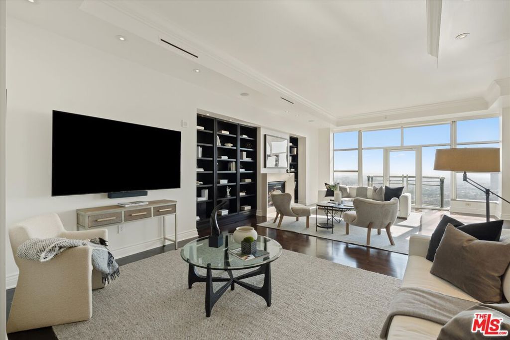 Photo of 10776 Wilshire Boulevard #1904, Los Angeles, CA 90024 (MLS # 25623805)