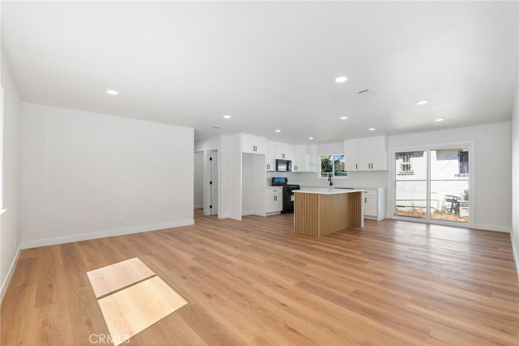 329 E 109th