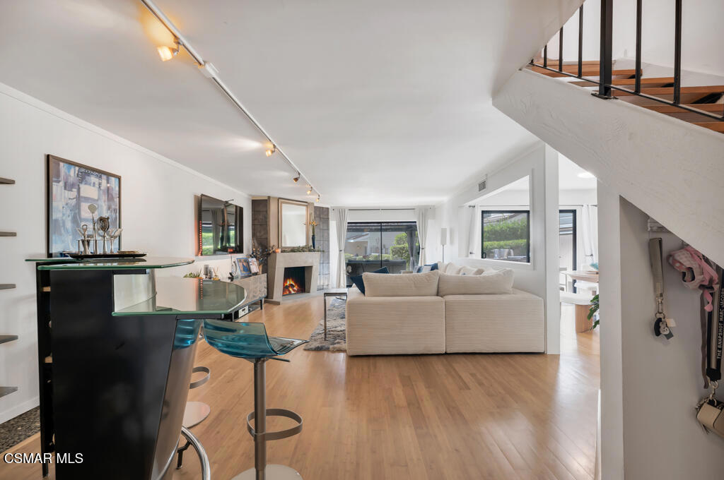 Westlake Bay-728 - 728 - Residential