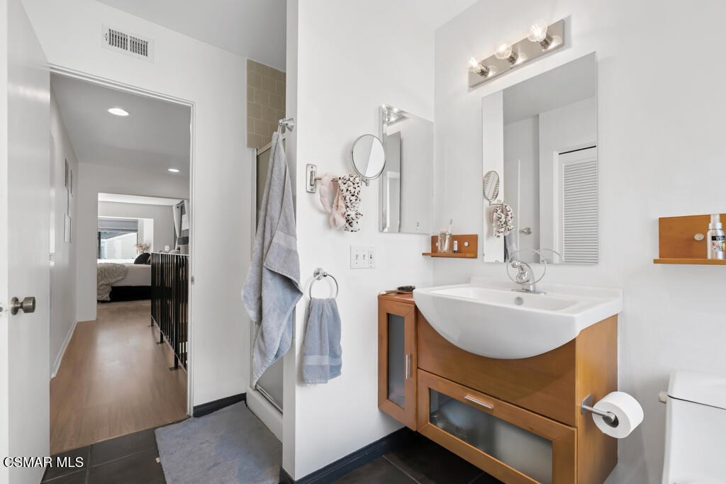 Westlake Bay-728 - 728 - Residential