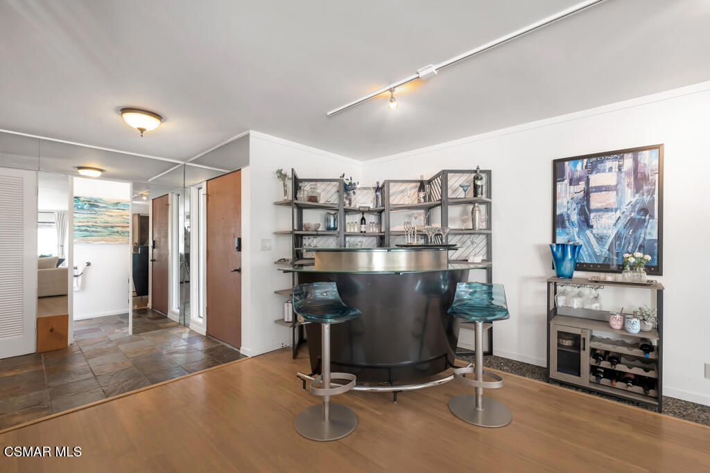 Westlake Bay-728 - 728 - Residential