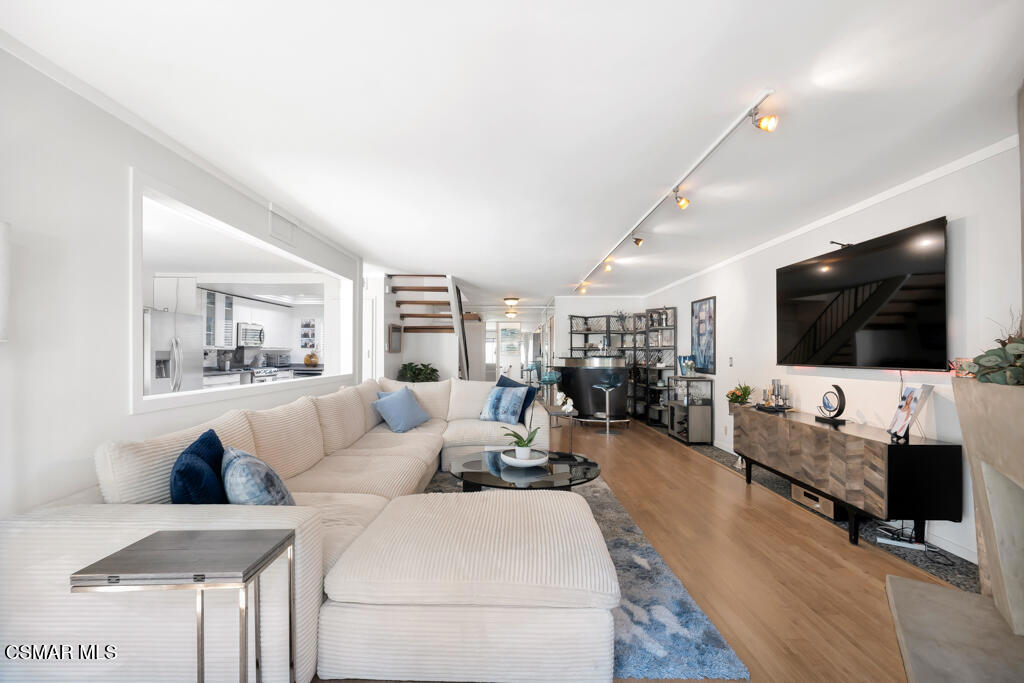 Westlake Bay-728 - 728 - Residential