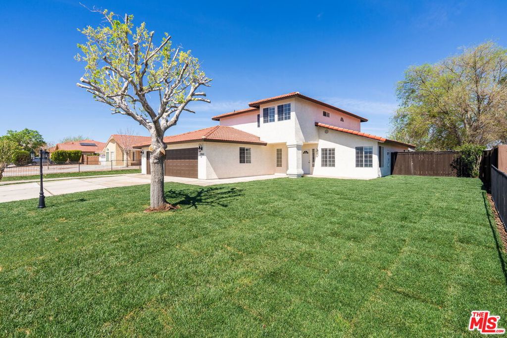 17590 El Cajon Drive