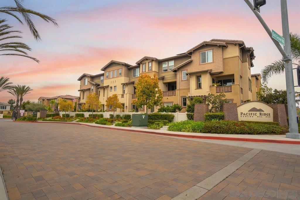 DO NOT EMAIL OFFERS. Please Submit to the following link: Offers.JCAgajanian.com Buyers to cross-qualify with Paul Johnson of Mavin Mortgage: 619.206.7225 | paul@mavinmortgage.com.