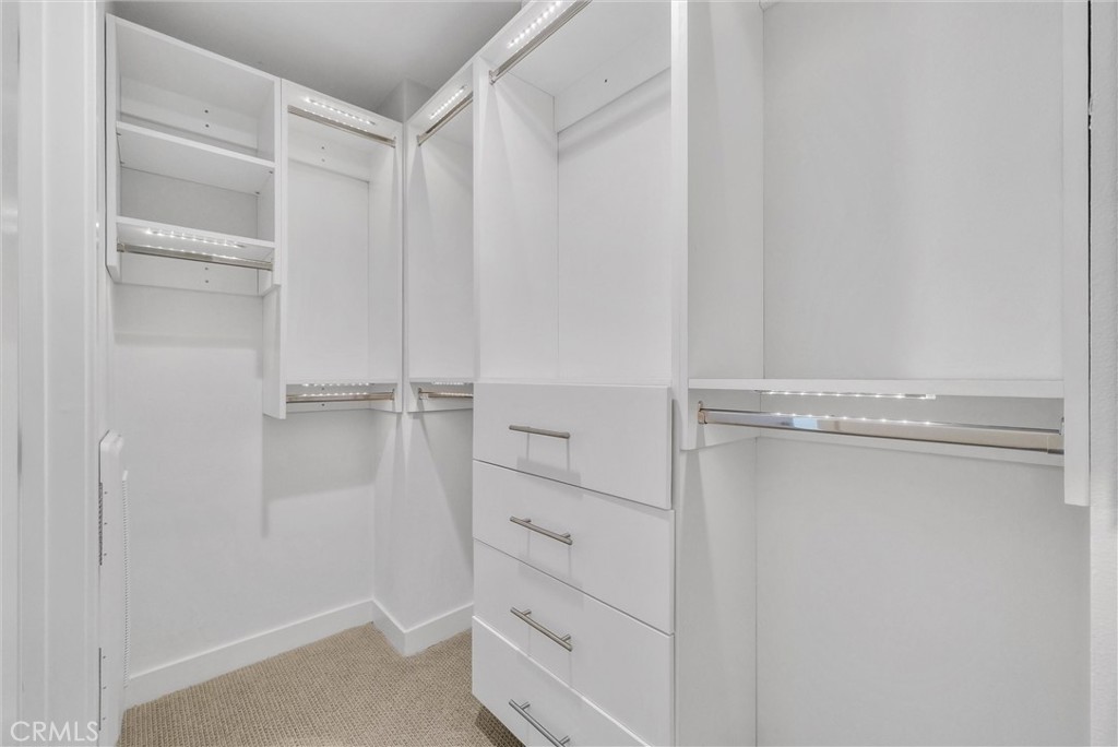 Downtown (DT) - Residential Lease