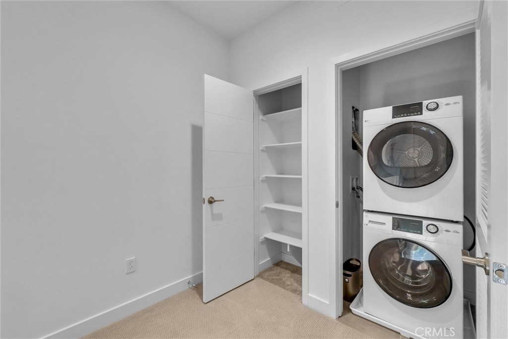 Downtown (DT) - Residential Lease
