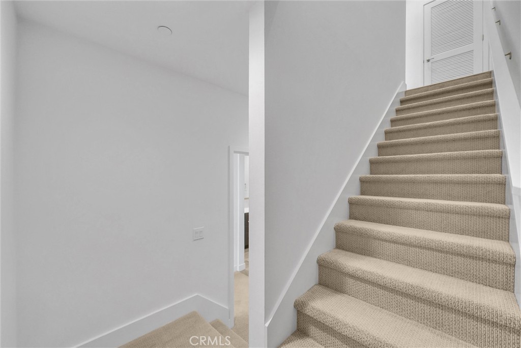 Downtown (DT) - Residential Lease