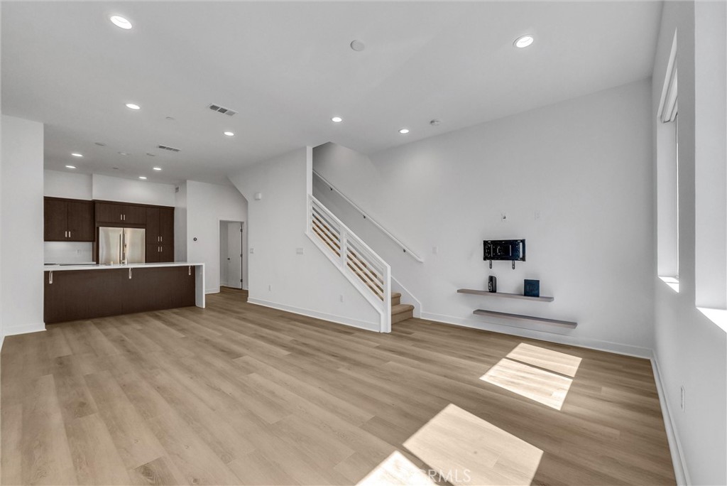 Downtown (DT) - Residential Lease