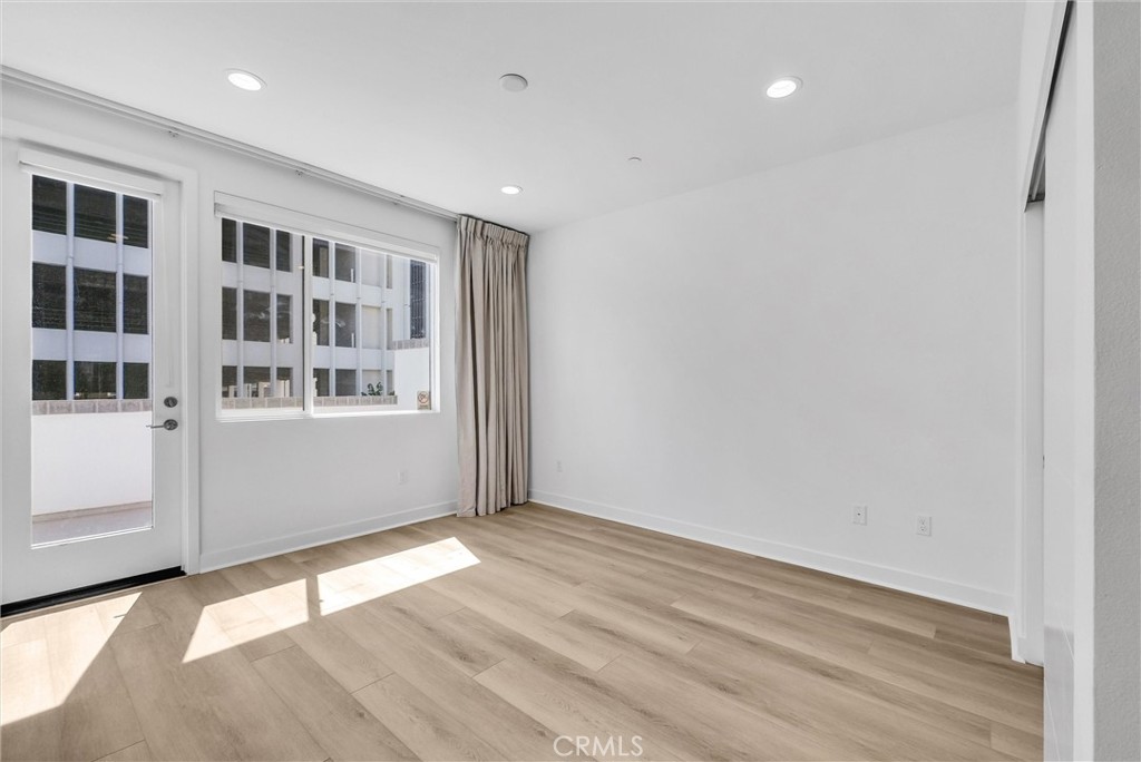 Downtown (DT) - Residential Lease