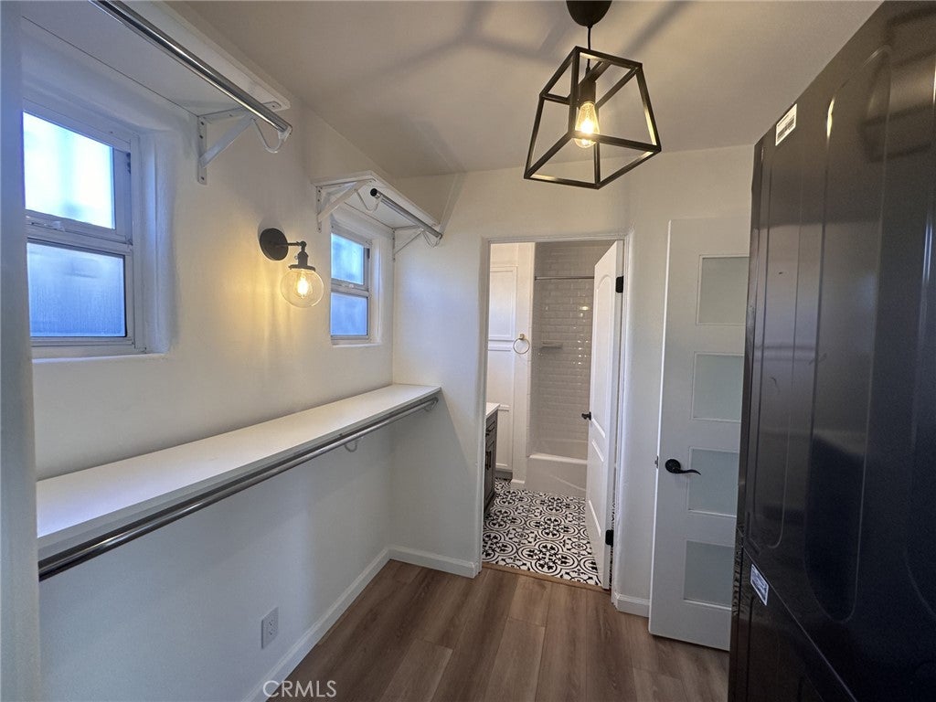 3667 W 110th