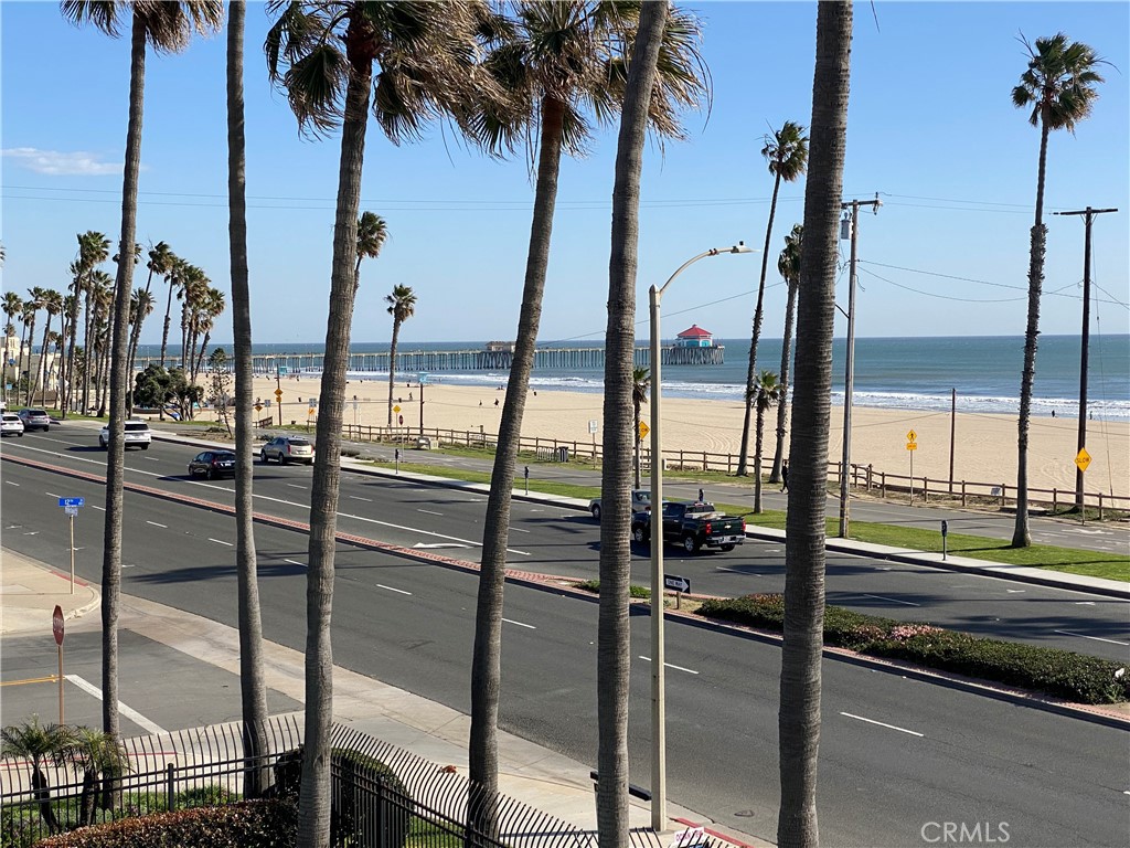 Penthouse level with Full Ocean, white water, Pier, and Catalina views. Come enjoy the coastal area and walk to the beach and main street. This unit overlooks the swimming pool and spa it is a cross the street from doggie beach and is centrally located we are interested in leasing property. Come take a look and view the inside.