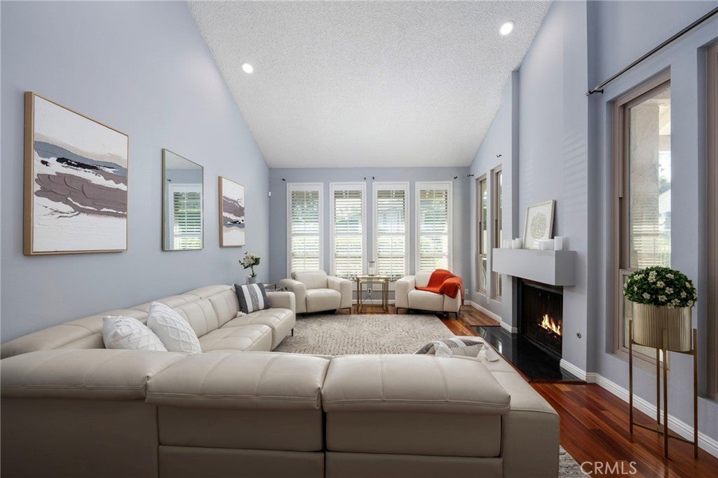 635 Edith Way