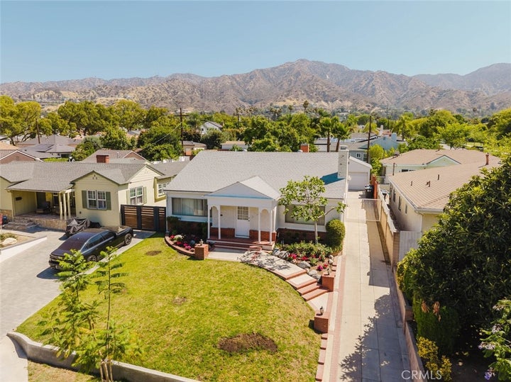 Photo 1 of 38 — 2007 W Kenneth Road, Glendale, CA 91201