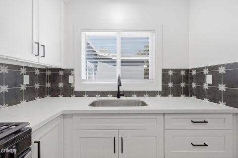 Tiny photo for 108 Barry Drive, Ventura, CA 93001 (MLS # V1-38960)