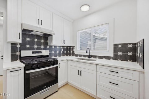 Tiny photo for 108 Barry Drive, Ventura, CA 93001 (MLS # V1-38960)