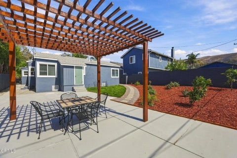 Tiny photo for 108 Barry Drive, Ventura, CA 93001 (MLS # V1-38960)