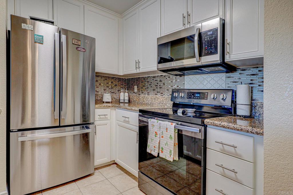 1423 Graves Avenue 232