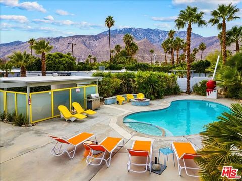 Photo of 888 E Janet Circle, Palm Springs, CA 92262 (MLS # 25609771) Photo of 888 E Janet Circle, Palm Springs, CA 92262 (MLS # 25609771)
