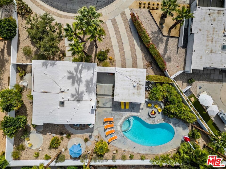 Racquet Club East - Residential