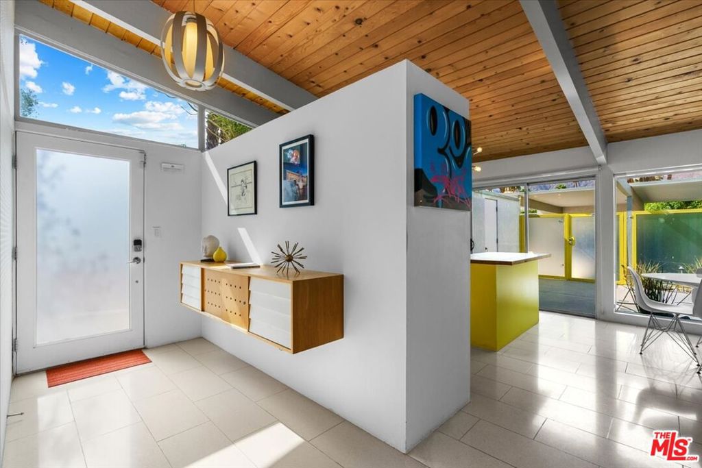 Racquet Club East - Residential