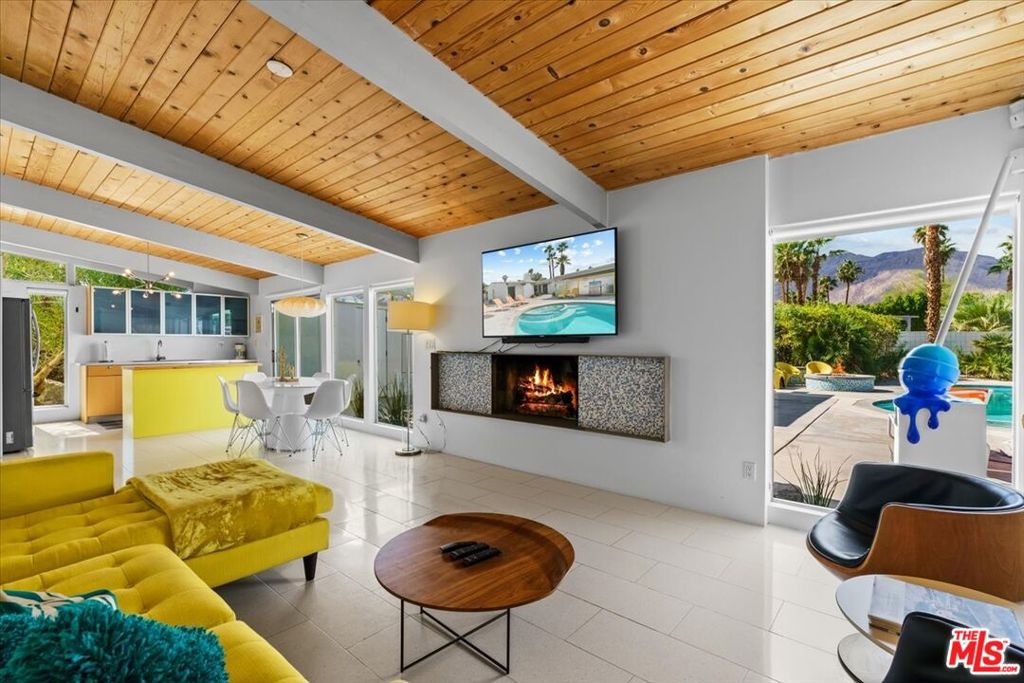 Racquet Club East - Residential