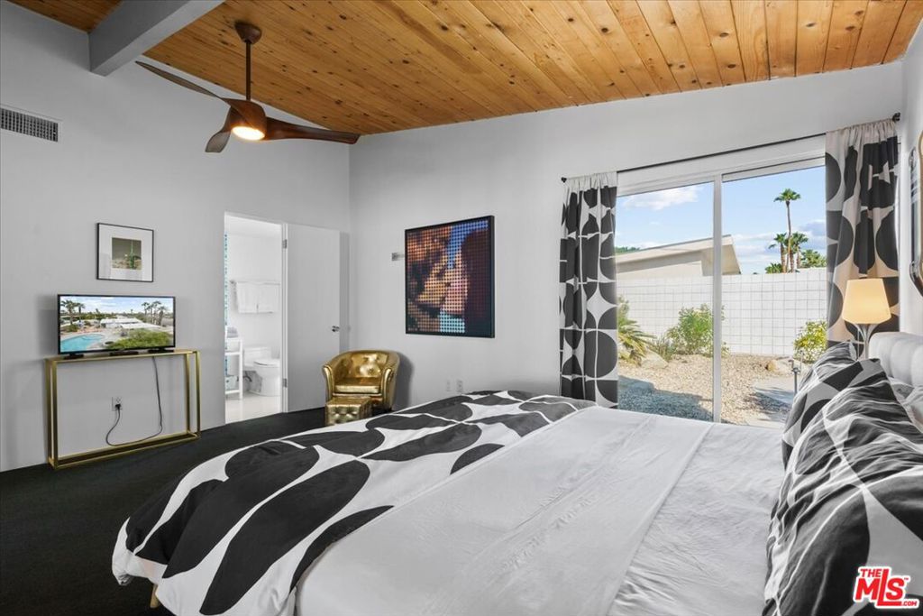 Racquet Club East - Residential