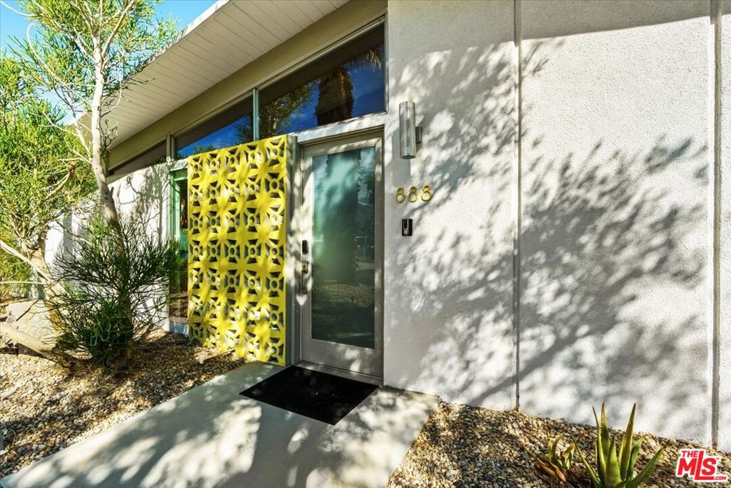 Racquet Club East - Residential