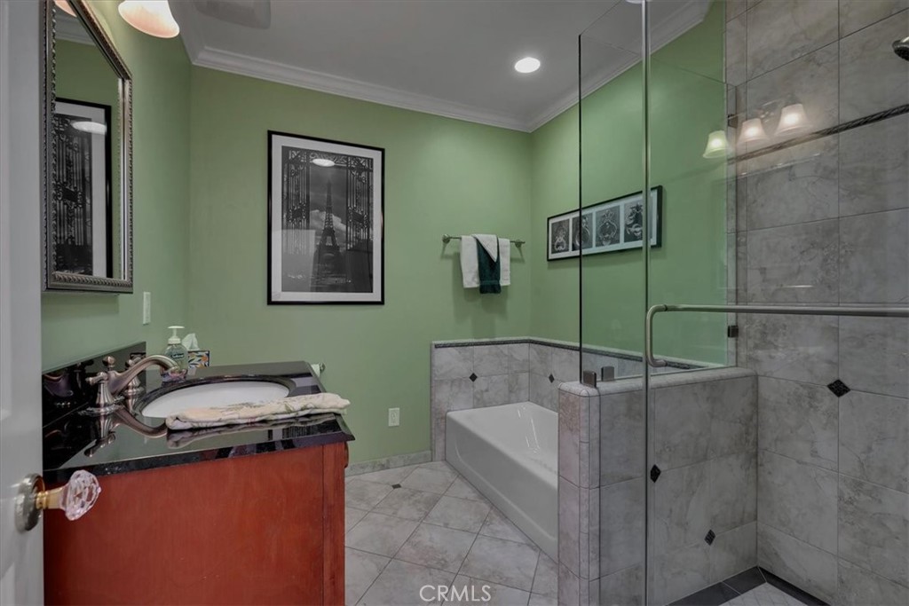 4520 PEPPERWOOD Avenue