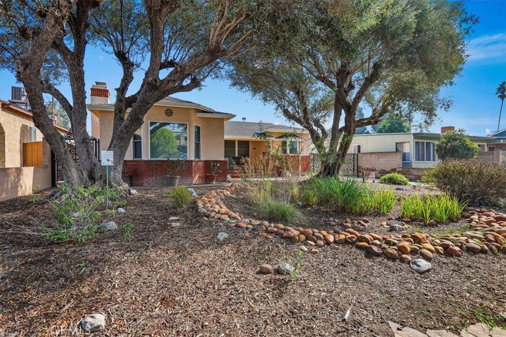 4520 PEPPERWOOD Avenue