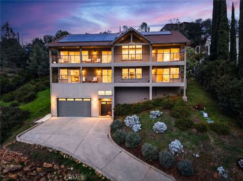 Photo of 17437 Greenridge Rd, Hidden Valley Lake, CA 95467 (MLS # LC26042809)