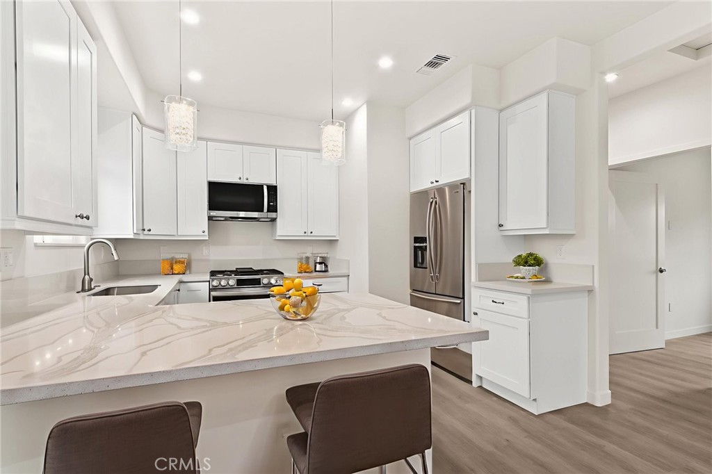 Lakewood City/Lakewood (LCK) - Residential Lease