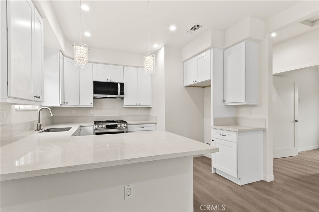 Lakewood City/Lakewood (LCK) - Residential Lease