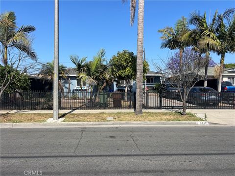 Photo of 1412 S Northwood Avenue, Compton, CA 90220 (MLS # DW25125815) Photo of 1412 S Northwood Avenue, Compton, CA 90220 (MLS # DW25125815)