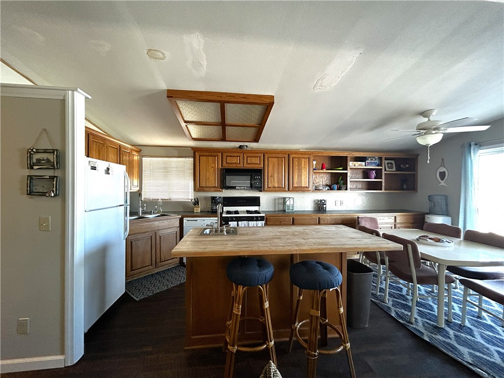 65 2nd ST. Havasu Lake CA 92363