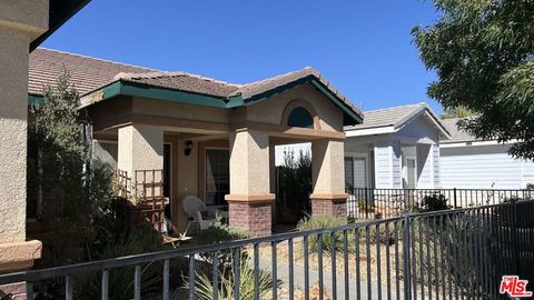 Photo of 1751 W Avenue H5, Lancaster, CA 93534 (MLS # 25578331)