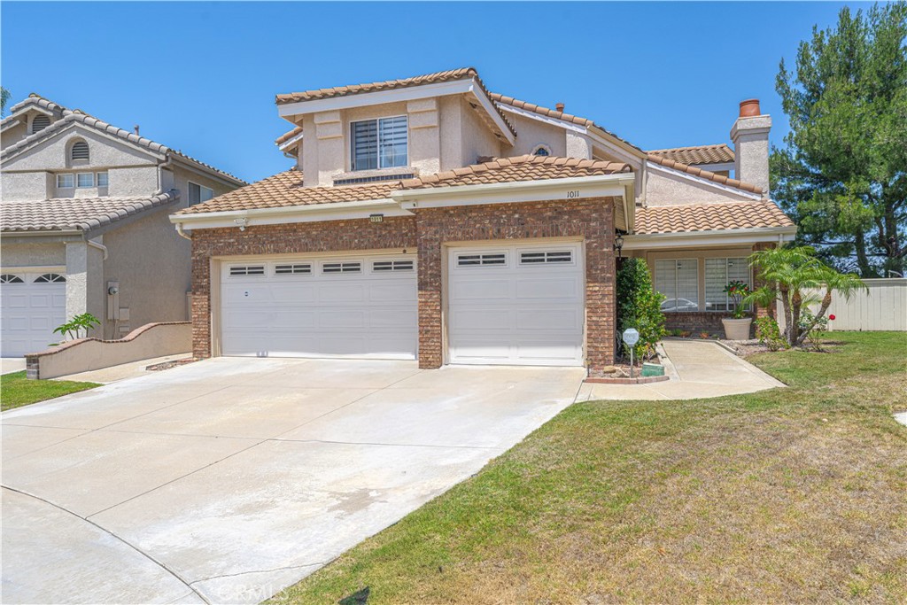 1011 S Mountcrest Court