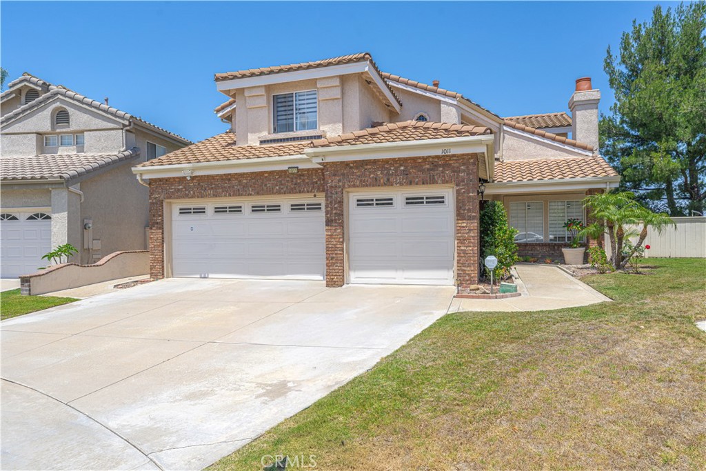1011 S Mountcrest Court