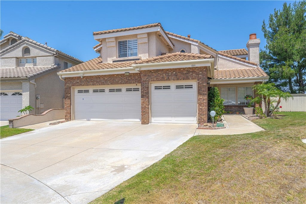 1011 S Mountcrest Court