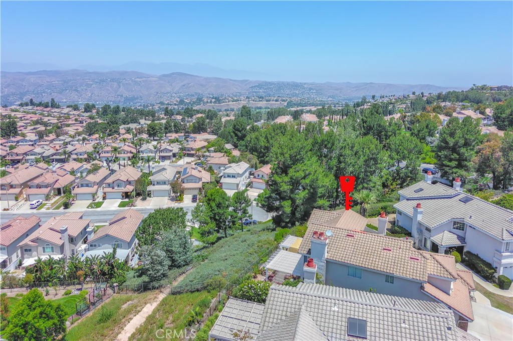 1011 S Mountcrest Court